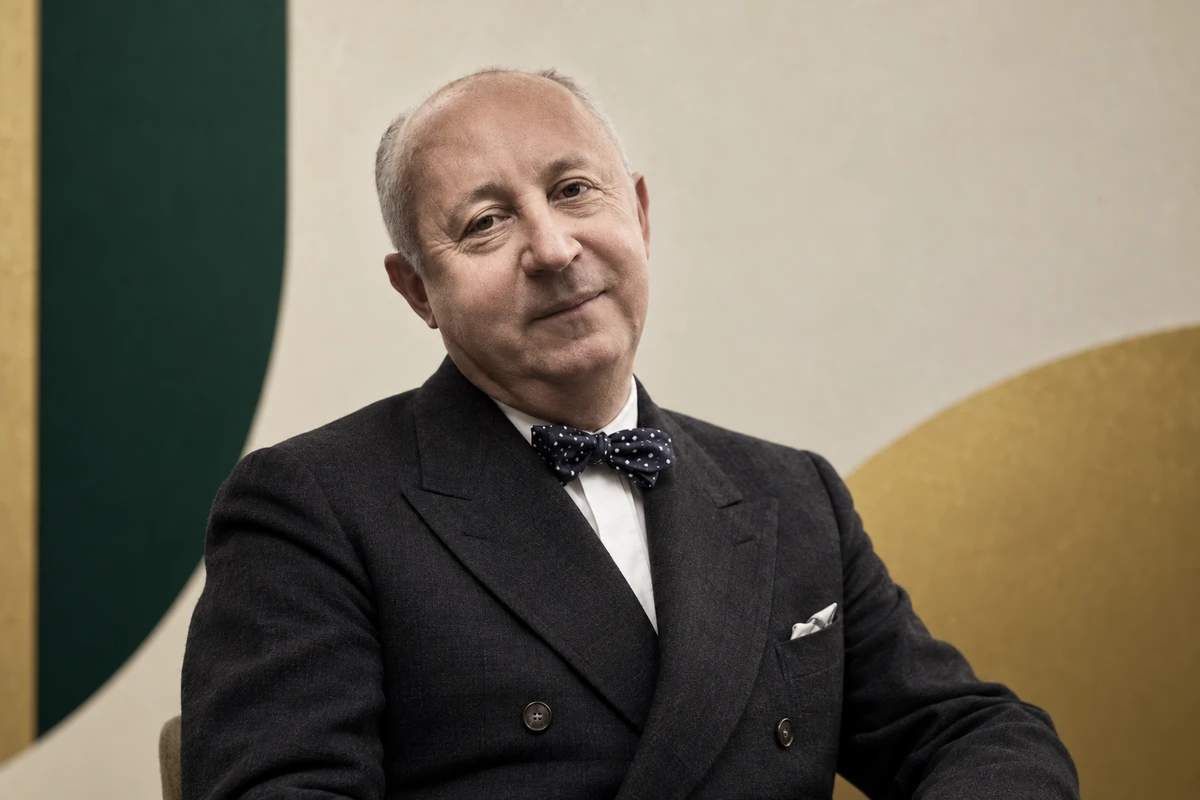Portrait éditorial généré de Christian Dior