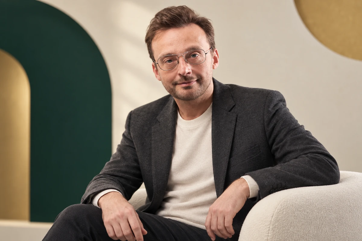 Portrait éditorial généré de Fred Potter