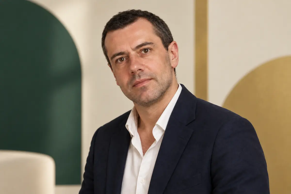 Portrait éditorial généré de Marc-Antoine Dubanton