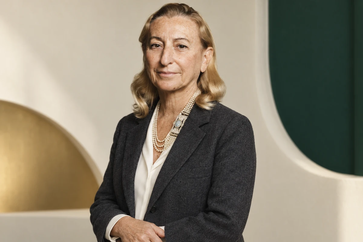Portrait éditorial généré de Miuccia Prada