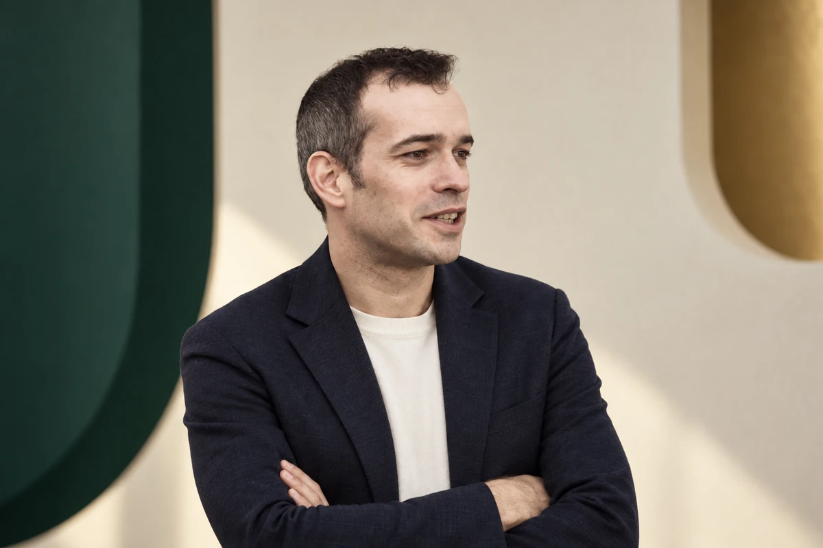 Portrait éditorial généré de Nicolas Dessaigne