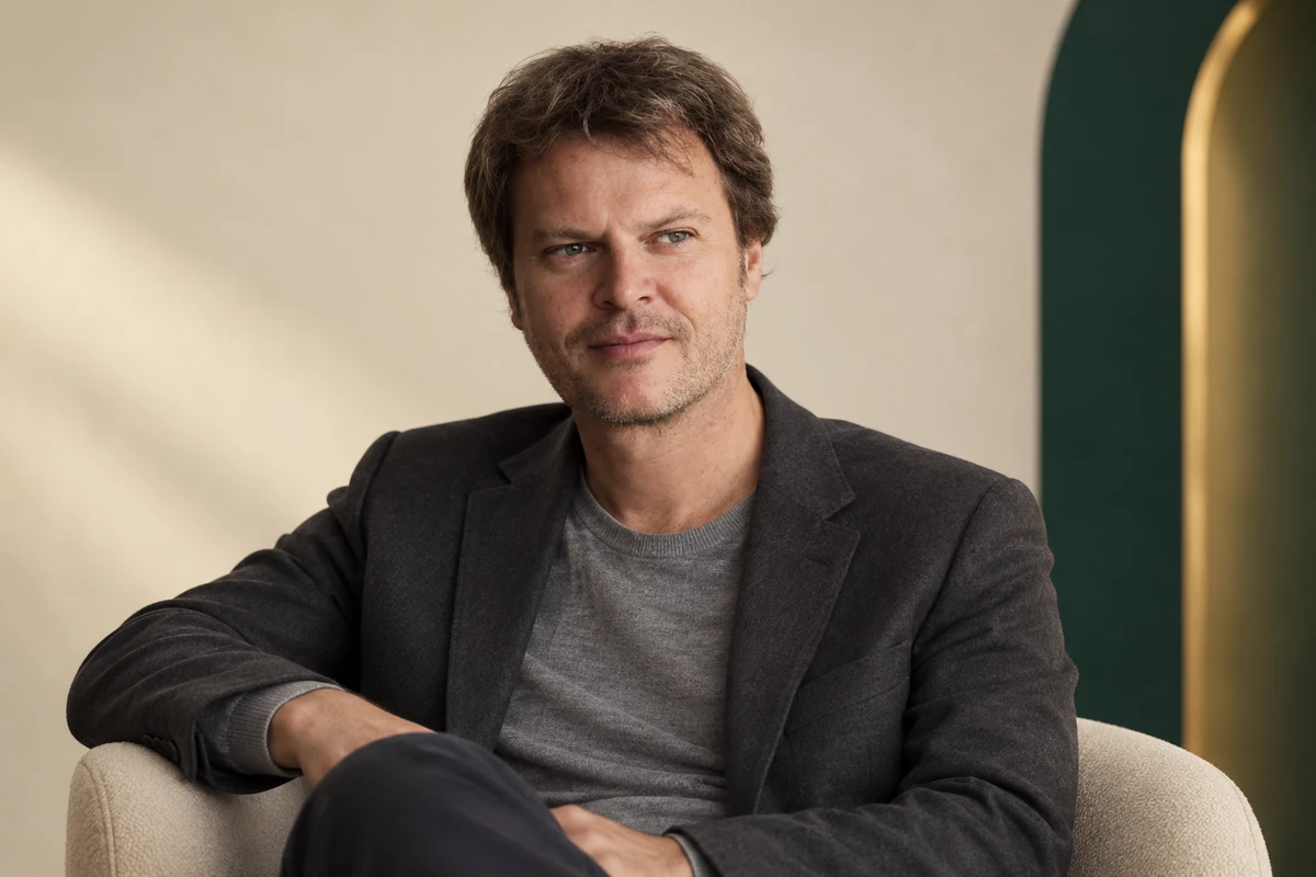 Portrait éditorial généré de Oleg Tscheltzoff
