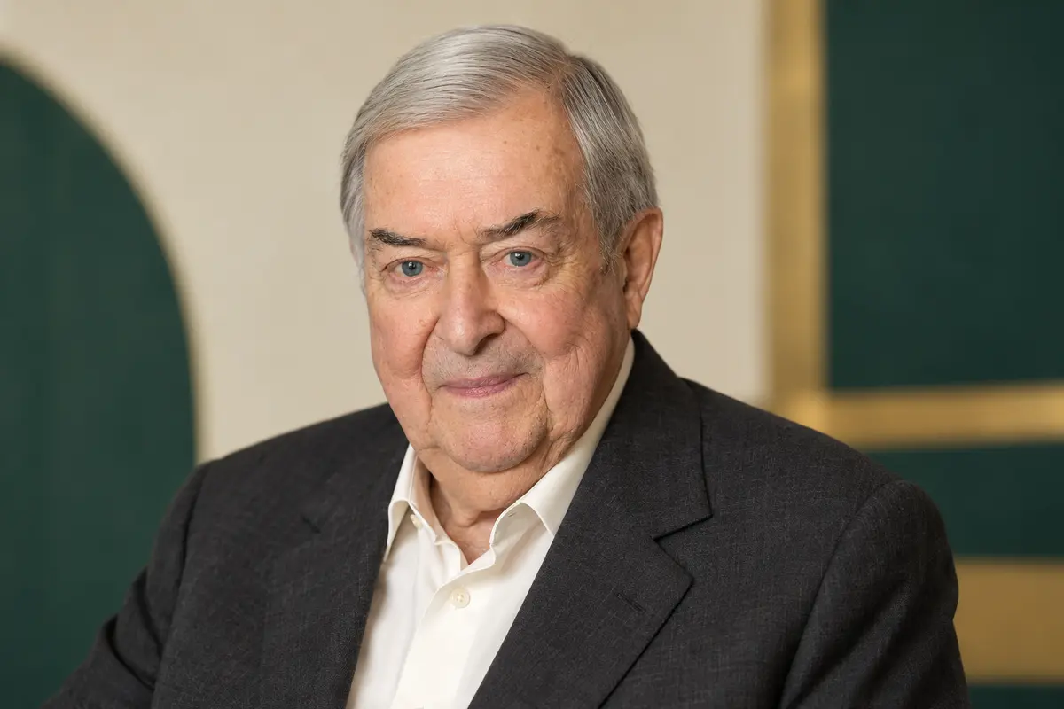 Portrait éditorial généré de Pierre Bellon