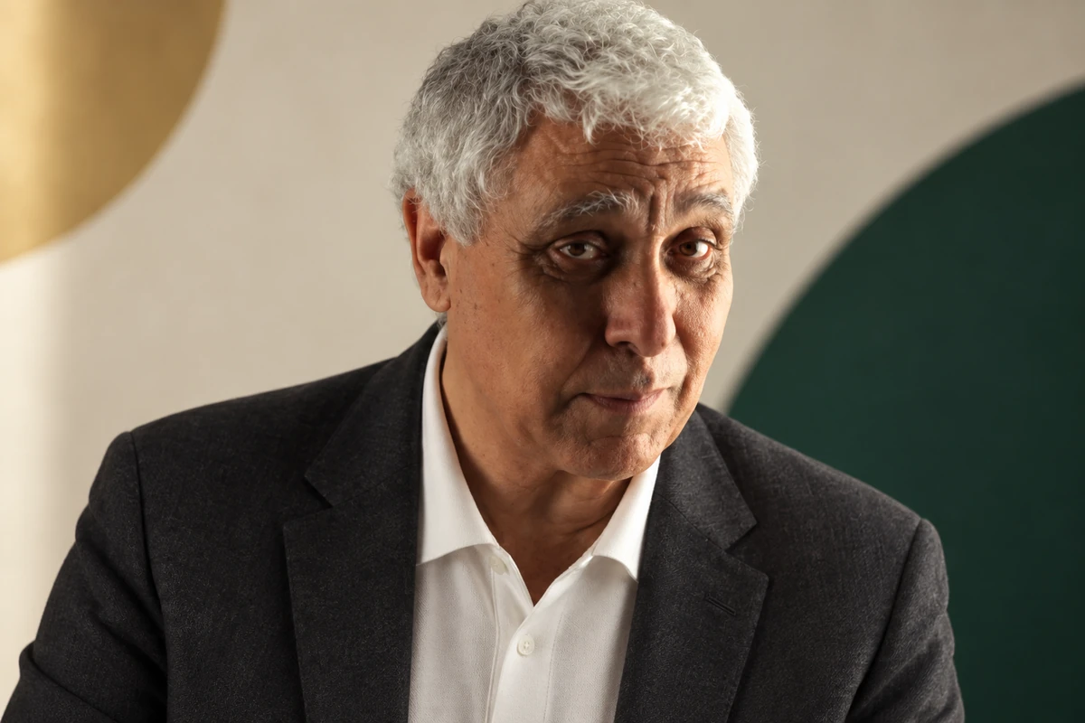 Portrait éditorial généré de Tahar Ben Lakhdar